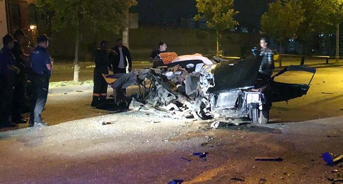 Ankara'da 'Drift' kovalamacası: 2 ölü, 1 yaralı