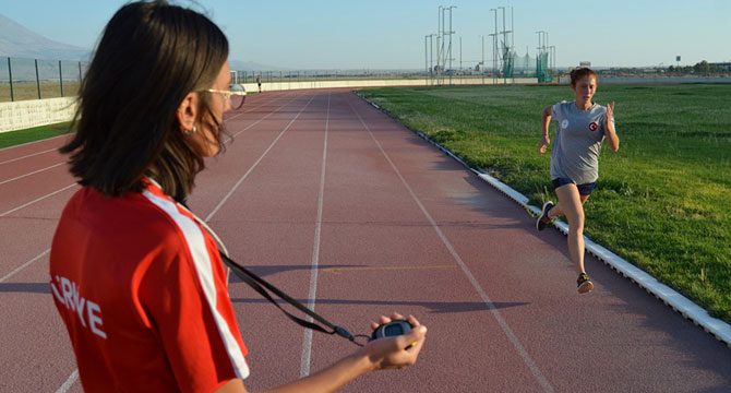 Özel sporcu Muhsine, dünya şampiyonasına Aksaray´da hazırlanıyor