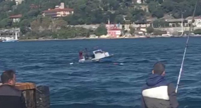 Boğaz'da kaçak midye avlayan tekne battı