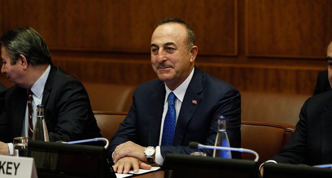 Çavuşoğlu, Lavrov ve Zarif ile üçlü toplantıya katıldı