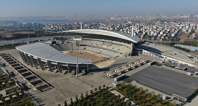 Olimpiyat Stadı'nda 2020 Şampiyonlar Ligi finali için çalışmalar sürüyor