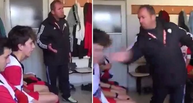 Takımı ilk yarıyı geride kapatınca futbolcuları tokatlamış