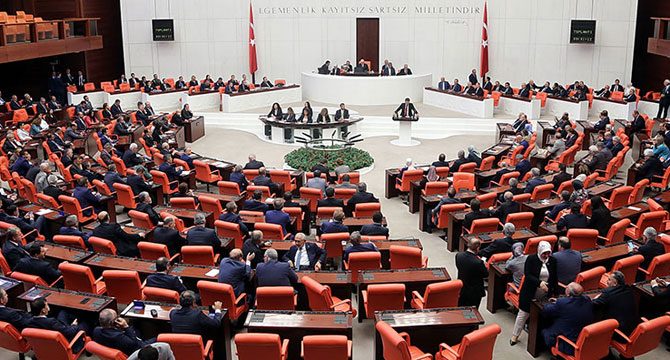 TBMM'de 4 parti grubu, Avrupa Parlamentosu'nun kararını ortak bildiriyle kınadı
