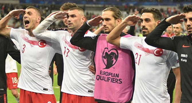 UEFA, Fransa Türkiye maçıyla ilgili soruşturma başlattı