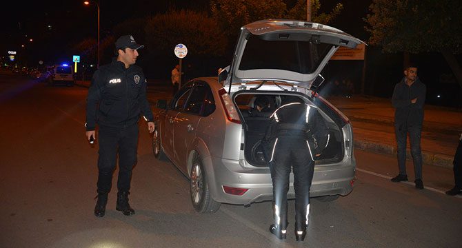 Adana'da 288 polis ile asayiş uygulaması