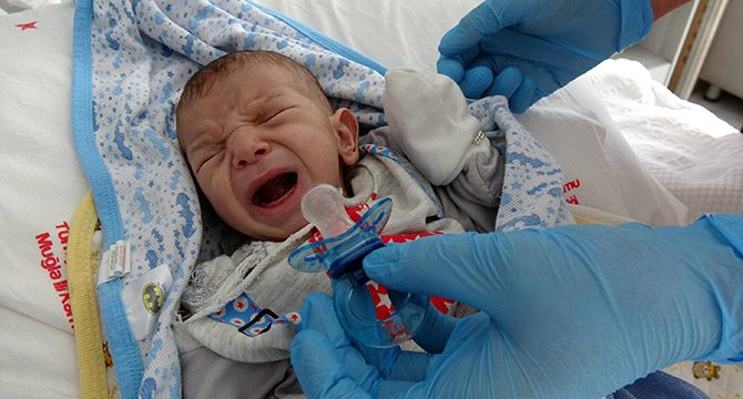 1,5 aylık bebeğe 5 saatlik kalp ameliyatı