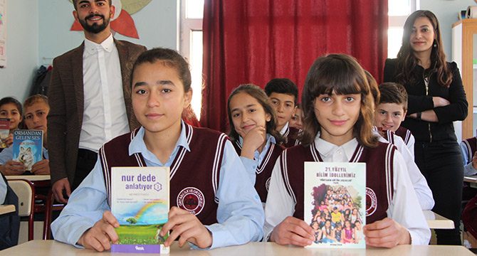 Şırnaklı öğrenciler, idollerinin hayatlarını kitaba döktü
