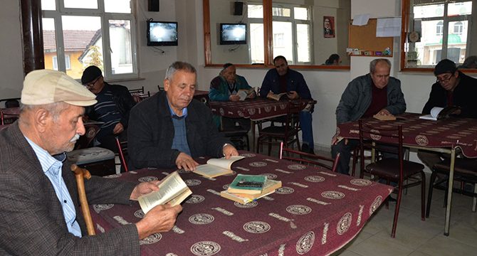Bu mahallenin tamamı kitap okuyor