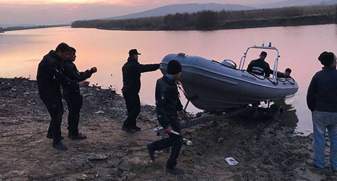 Terkos'a açılan 3 kişiden 2'si kayboldu, 1 kişi kurtarıldı