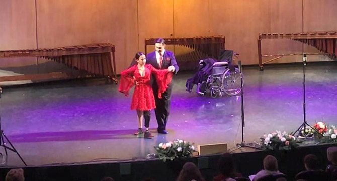 Ampute dansçı Derya, Moskova sanat festivalinde sahne aldı