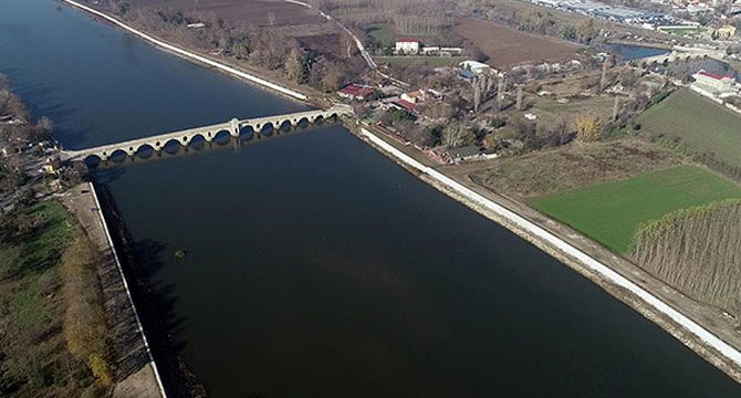 Edirne'de yağışlar, nehir ve barajları doldurdu