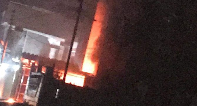 Iraklı eylemciler, Korgeneral Shammari´nin evini kundakladı