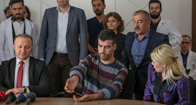 4'üncü çift kol nakilli Oğuz: Elimi kolumu sallayarak yürümek hayalim
