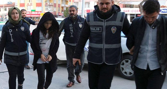 Market soyan nişanlı çift yakalandı