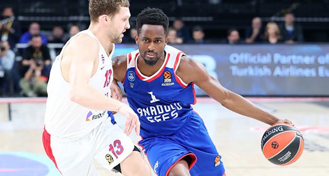 Anadolu Efes son hücumda yıkıldı