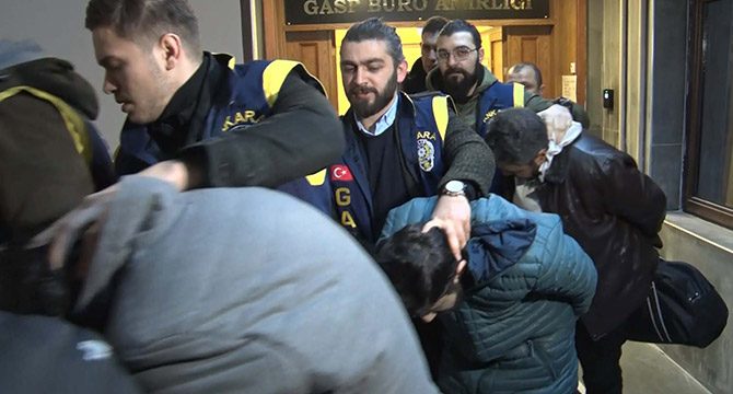 Ankara'da işkenceci tahsilat çetesi operasyonunda 22 kişi adliyede