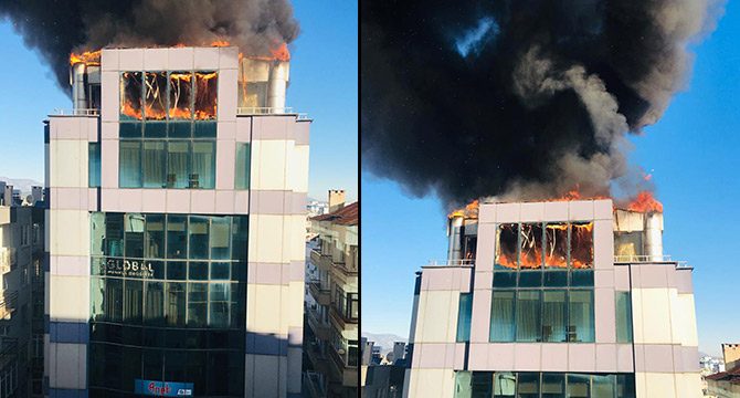 Antalya'da, iş merkezinin çatı katında yangın