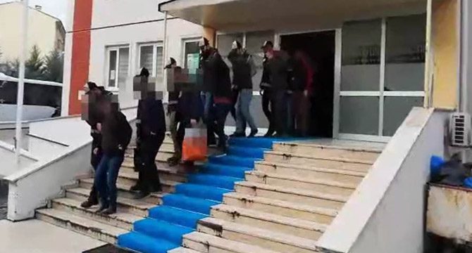 Bahis çetesinin banka hesaplarına 1 yılda 500 milyon TL'lik para giriş çıkışı olmuş