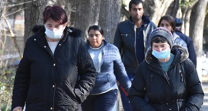 Bulgaristan'da grip salgını doruk noktada, 1300 okulda eğitime ara verildi