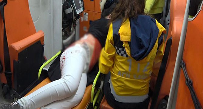 Esenyurt'ta gasp dehşeti: Genç kızı bıçaklayarak gasp etti