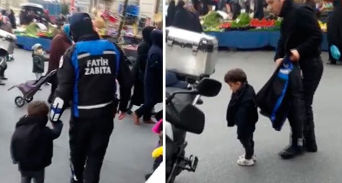 Fatih'te pazarda kaybolan 3 yaşındaki çocuğa montunu giydirdi