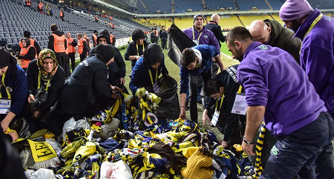 Fenerbahçeli taraftarların yardım paketleri Elazığ'a ulaştı