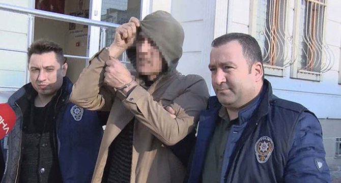 Gaziosmanpaşa'da sokak ortasında kadını sopayla döven kişi adliyeye sevk edildi