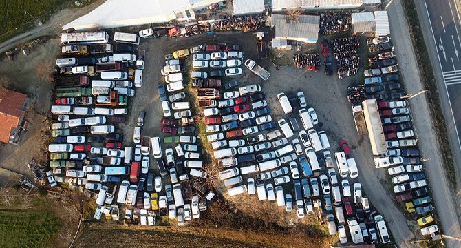 Göçmen kaçakçılığında kullanılan araçlar da yediemin otoparkında