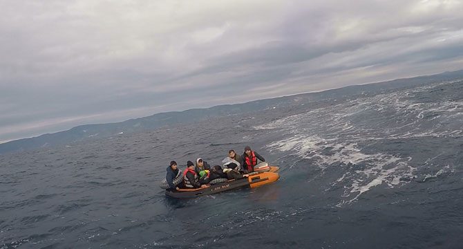 Çanakkale'de 44 kaçak göçmen yakalandı