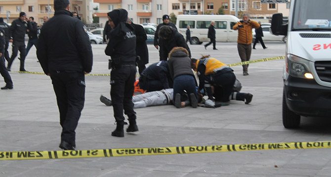 Avukat oğlunun eski müvekkilini öldüren baba tutuklandı