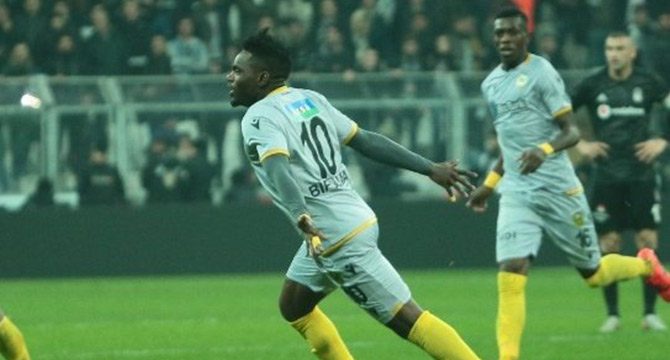 Yeni Malatyaspor, Bifouma ile uzattı