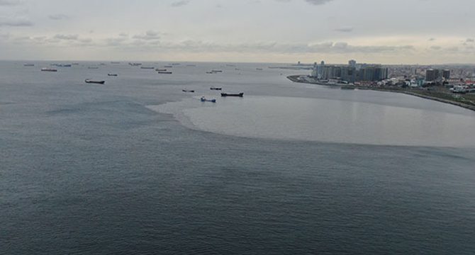 Marmara Denizi'nde kirlilik uyarısı!
