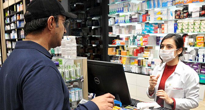 İstanbul Havalimanı'nda maske satışları arttı