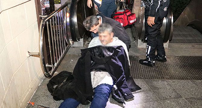 Merdivene düştü, ceketi sıkıştı