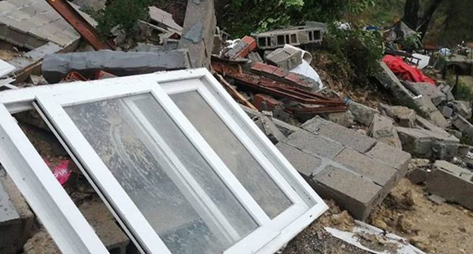 Mersin'de yaşamı felç eden kuvvetli yağış can aldı, 1 kişi de kayıp