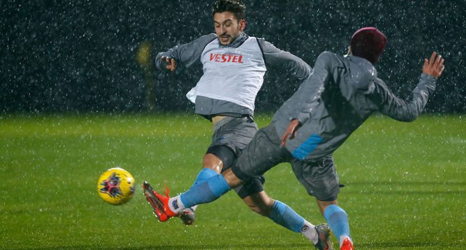 Trabzonspor, Antalya kampındaki ilk hazırlık maçına çıkıyor