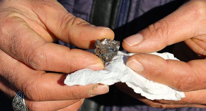 Tarlasında bulup, banka kasasında sakladığı 'gök taşı', müzede sergilenecek