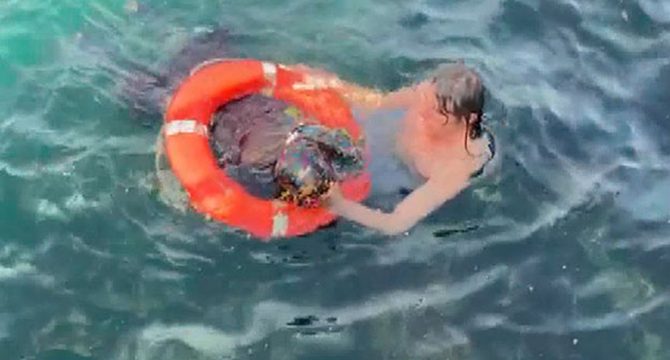 Üsküdar'da denize düşen kadın böyle kurtarıldı