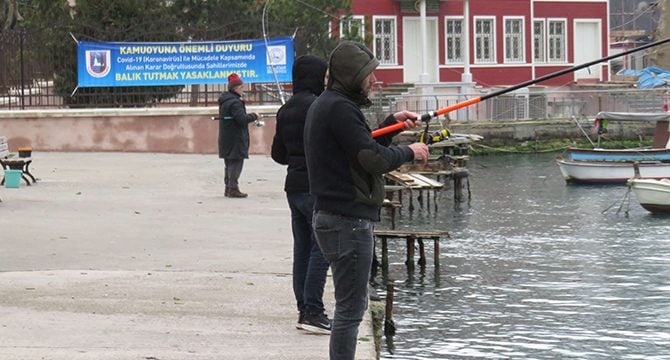 Üsküdar Sahili'nde balık tutmak geçici olarak yasaklandı