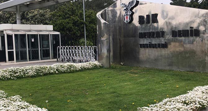 Beşiktaş’ta maaş indirim görüşmeleri başladı