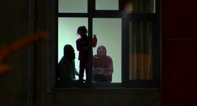 Karantinadaki vatandaşlar İstiklal Marşı'nı okudu