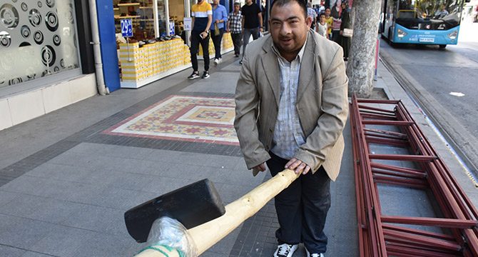 Malatya'nın sevilen yüzü 'Mercedes Kadir' toprağa verildi