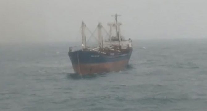 Şile'de açıklarında kargo gemisi sürüklendi
