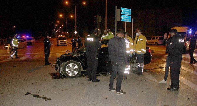 Polis memuru, kazada yaşamını yitirdi