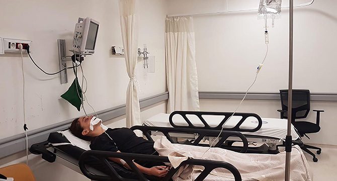 Tıkanan lavabosu için aldığı çözücü bomba gibi patladı