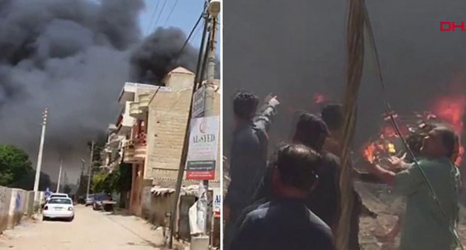 Pakistan’da yolcu uçağı düştü