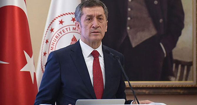 Bakan Selçuk: LGS'yi huzurla tamamladık