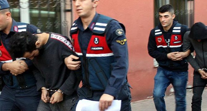 Suriyeli iki kardeşe YPG üyeliğinden 6'şar yıl 3'er ay hapis