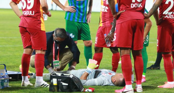 Galatasaray'da Muslera şoku!