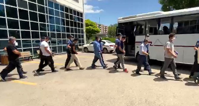 Ankara merkezli 17 ilde 'yasa dışı bahis' operasyonu: 52 gözaltı